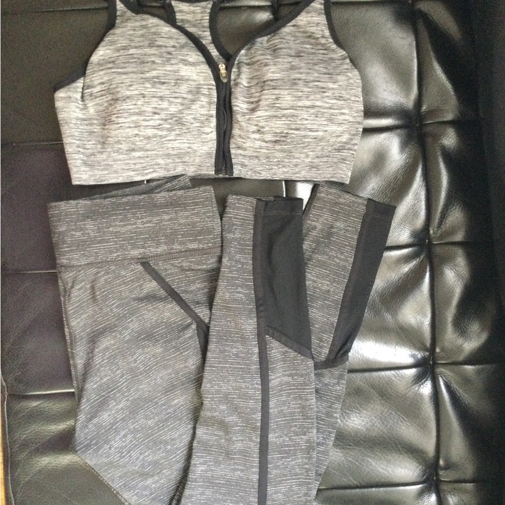 Work-out set: 2 pieces leggings and sport bra.